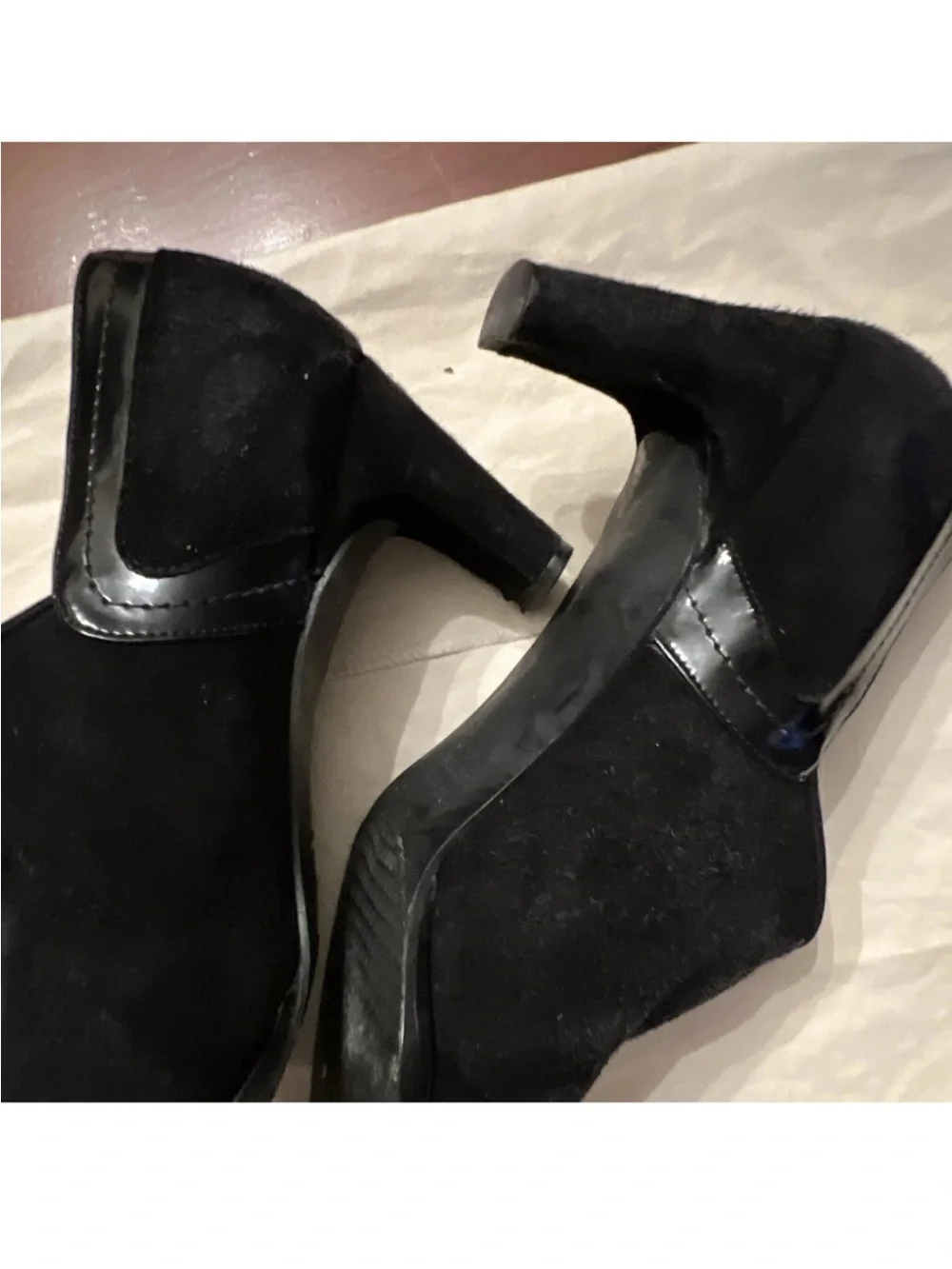 Stuart Weitzman Black Suede Men's Chukka Boots